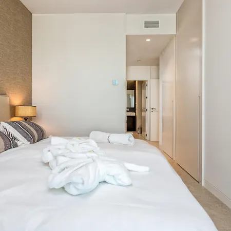 Vivi Homes - Bambu Pool, Gym, Sauna & 公寓