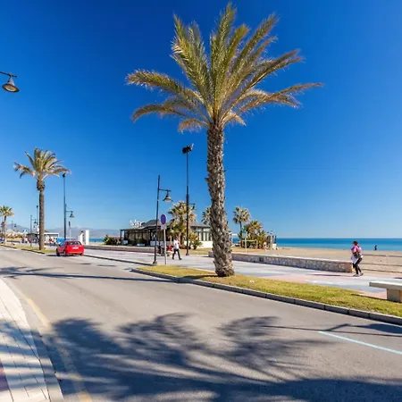 Vivi Homes - Bambu Pool, Gym, Sauna & 托雷莫利诺斯