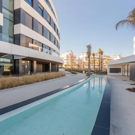 Vivi Homes - Bambu Pool, Gym, Sauna & 公寓 *