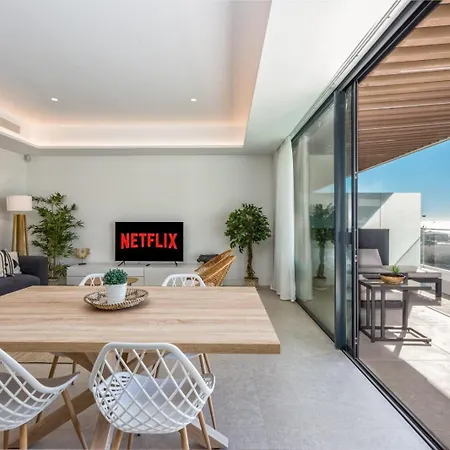 Vivi Homes - Bambu Pool, Gym, Sauna & 公寓 *